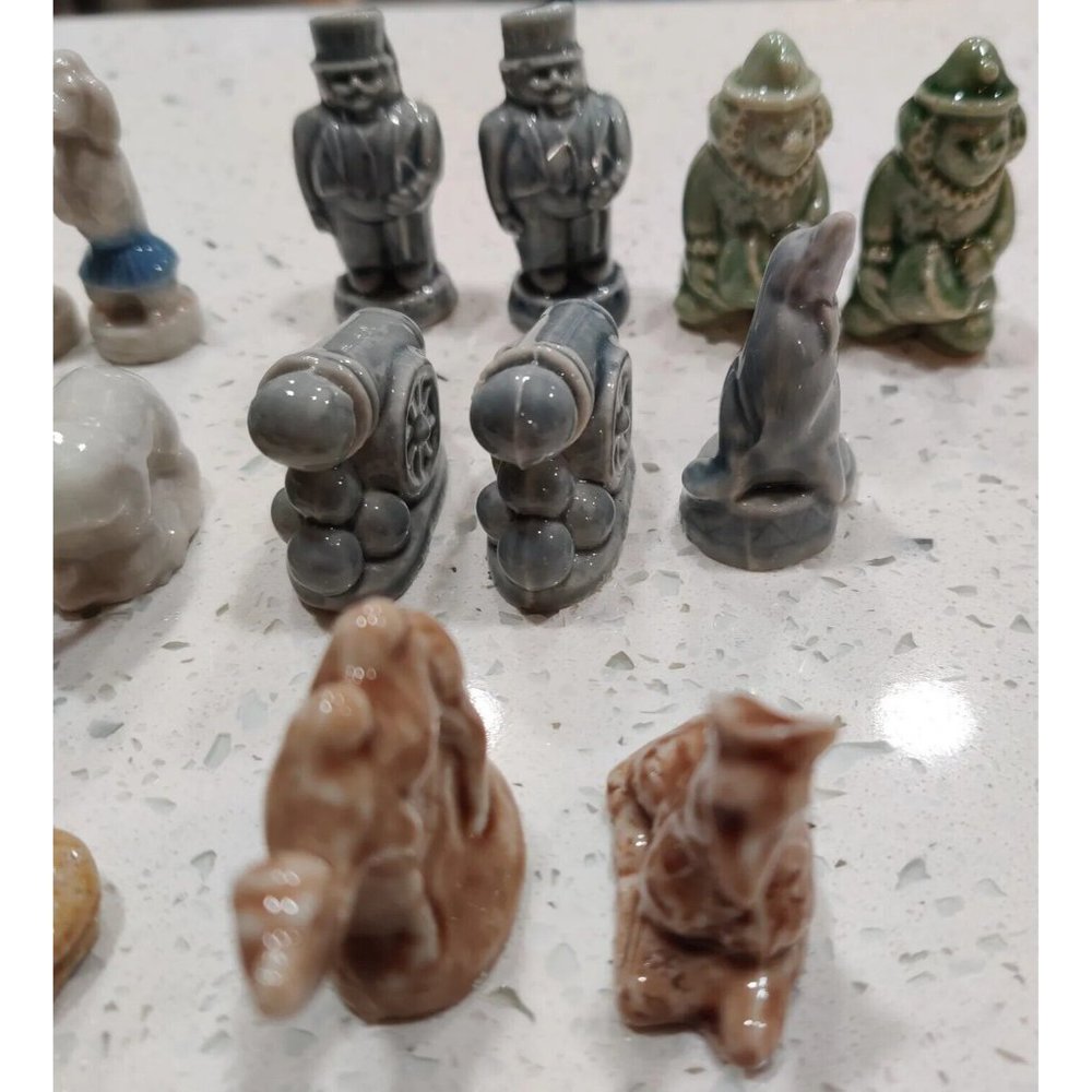 Lot of 22 Wade Porcelain Animal  Figurines England Red Rose Tea Whimsy Vintage - Picture 9 of 16